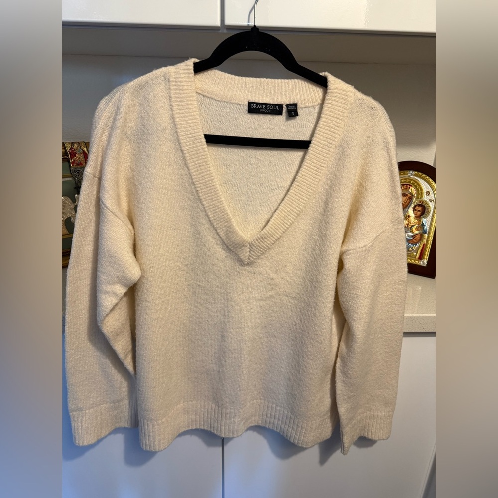 Ivory Wool blend knit set. Sweater and trousers